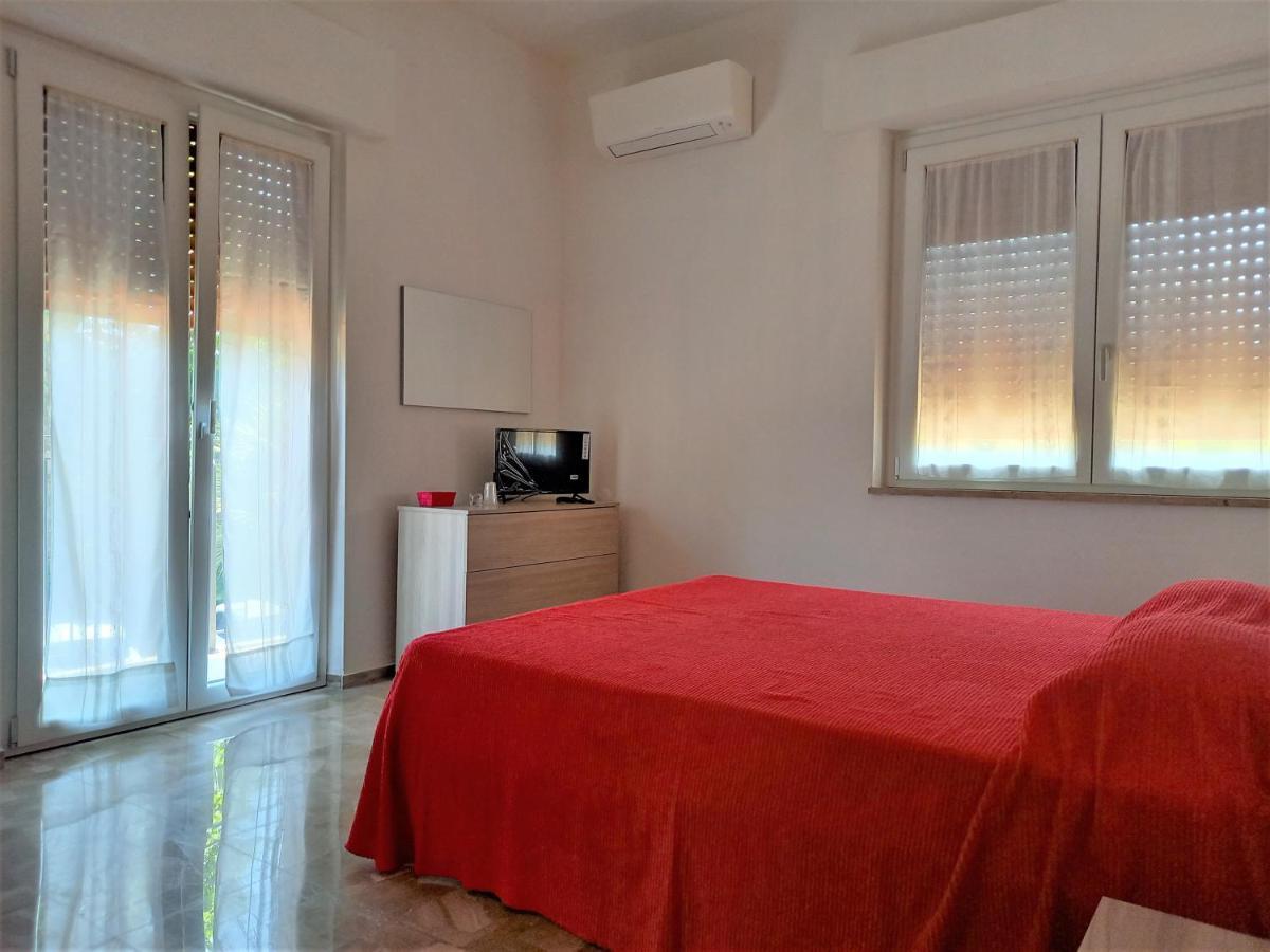 B&B La Vela Villa Rosa Di Martinsicuro Экстерьер фото