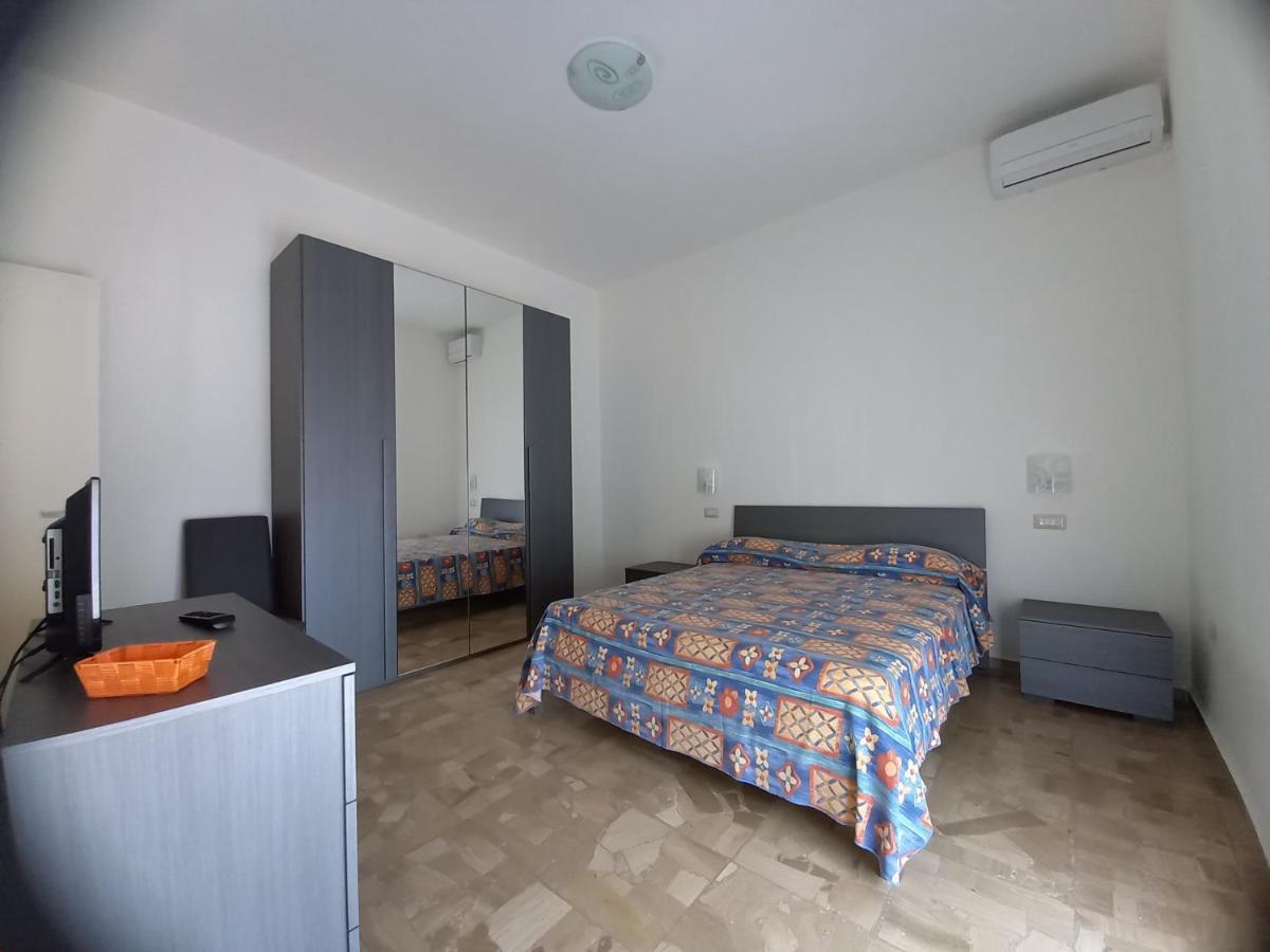B&B La Vela Villa Rosa Di Martinsicuro Экстерьер фото